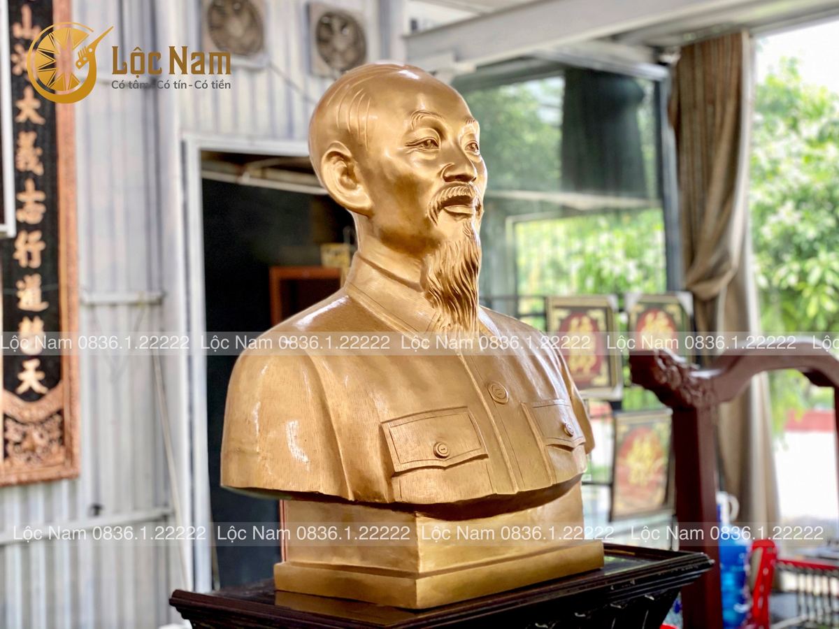 Bác hồ bán thân cao 70cm góc chụp 1