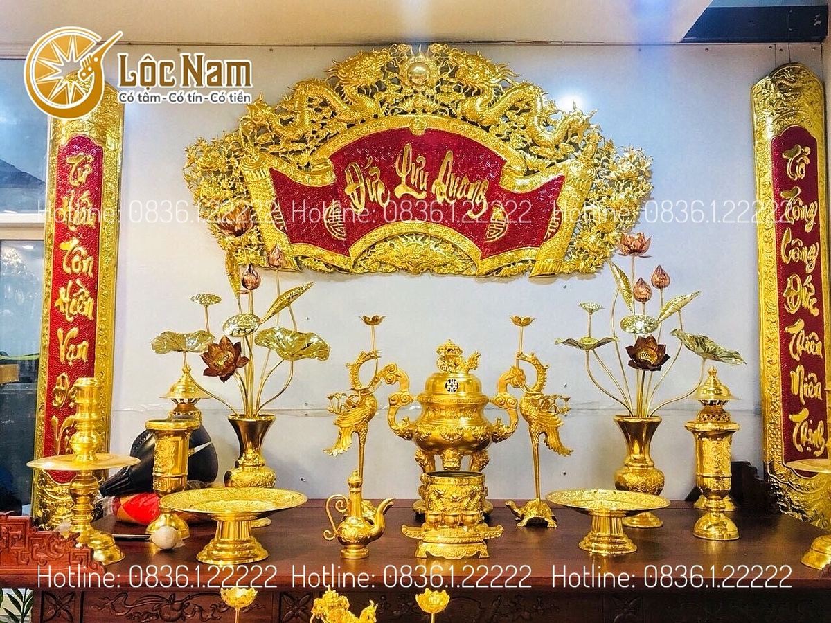 Cuốn thư câu đối dát vàng 9999