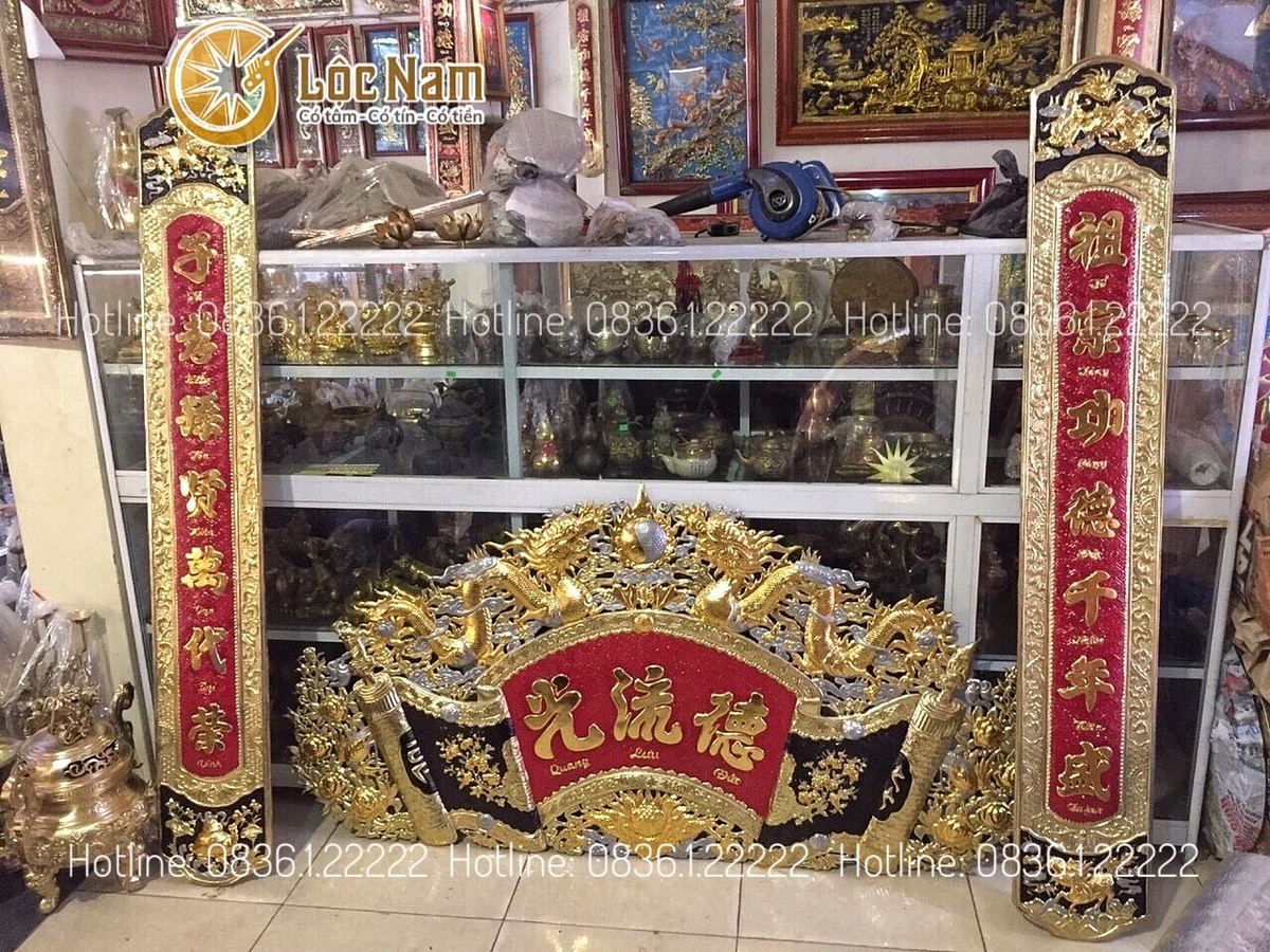 Cuốn thư câu đối đồng vàng mạ tam khí