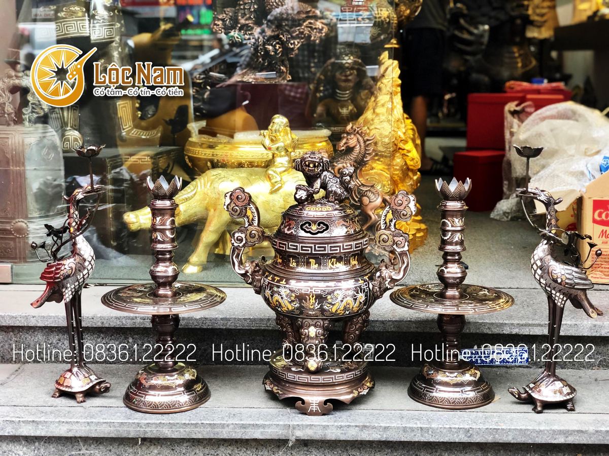 Đỉnh 60-chữ việt