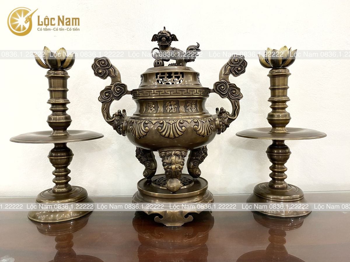 Đỉnh ngũ sự đồng vàng hun giả cổ- hoa văn sòi cao 60cm góc chụp 1