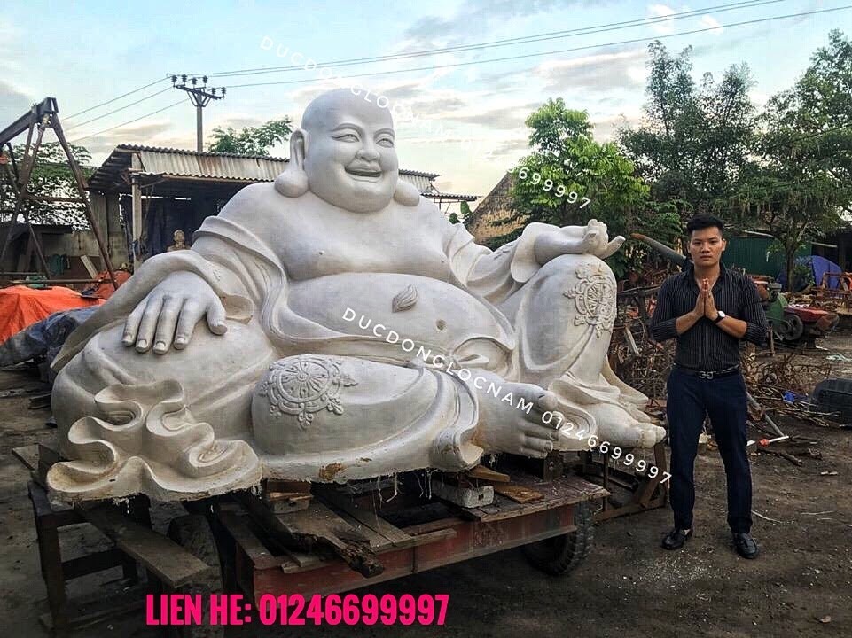 Đúc Tượng Di Lạc Cỡ Lớn Đặt Tại Hòa Bình góc chụp 1