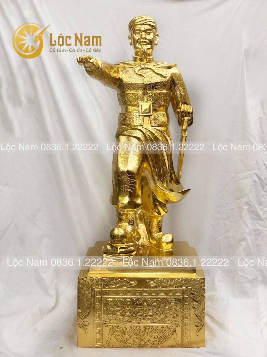 Tượng đức vương ngô quyền bằng đồng cao 90cm góc chụp 2
