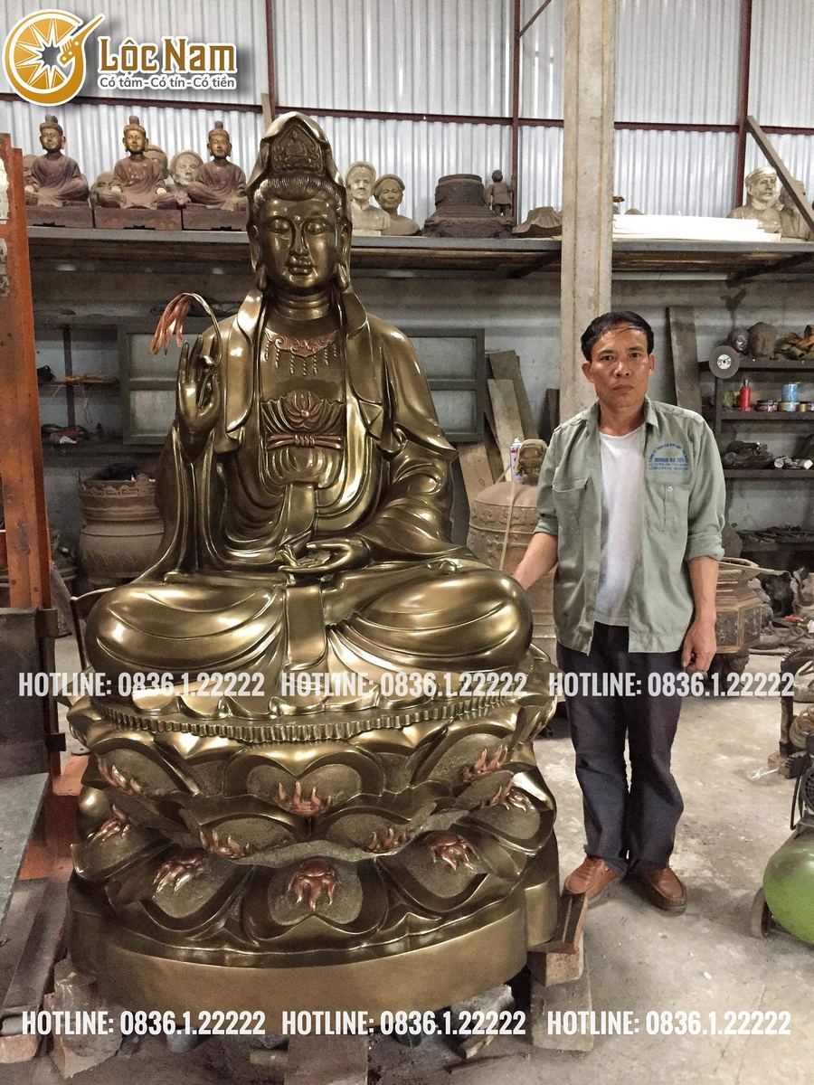 Tượng phật bà quan âm cao bằng đồng cao 1m8 lắp đặt tại chùa