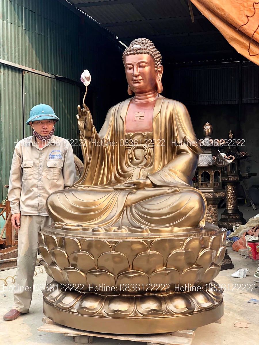 Tượng thích ca liên hoa bằng đồng được đúc và lắp đặt tại chùa góc chụp 1
