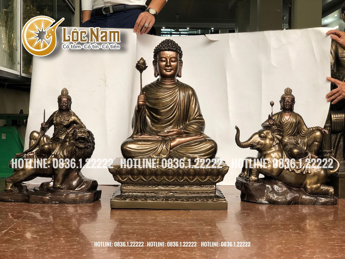 Tượng Thích Ca Liên Hoa Bằng Đồng Ngự Trên Đài Sen