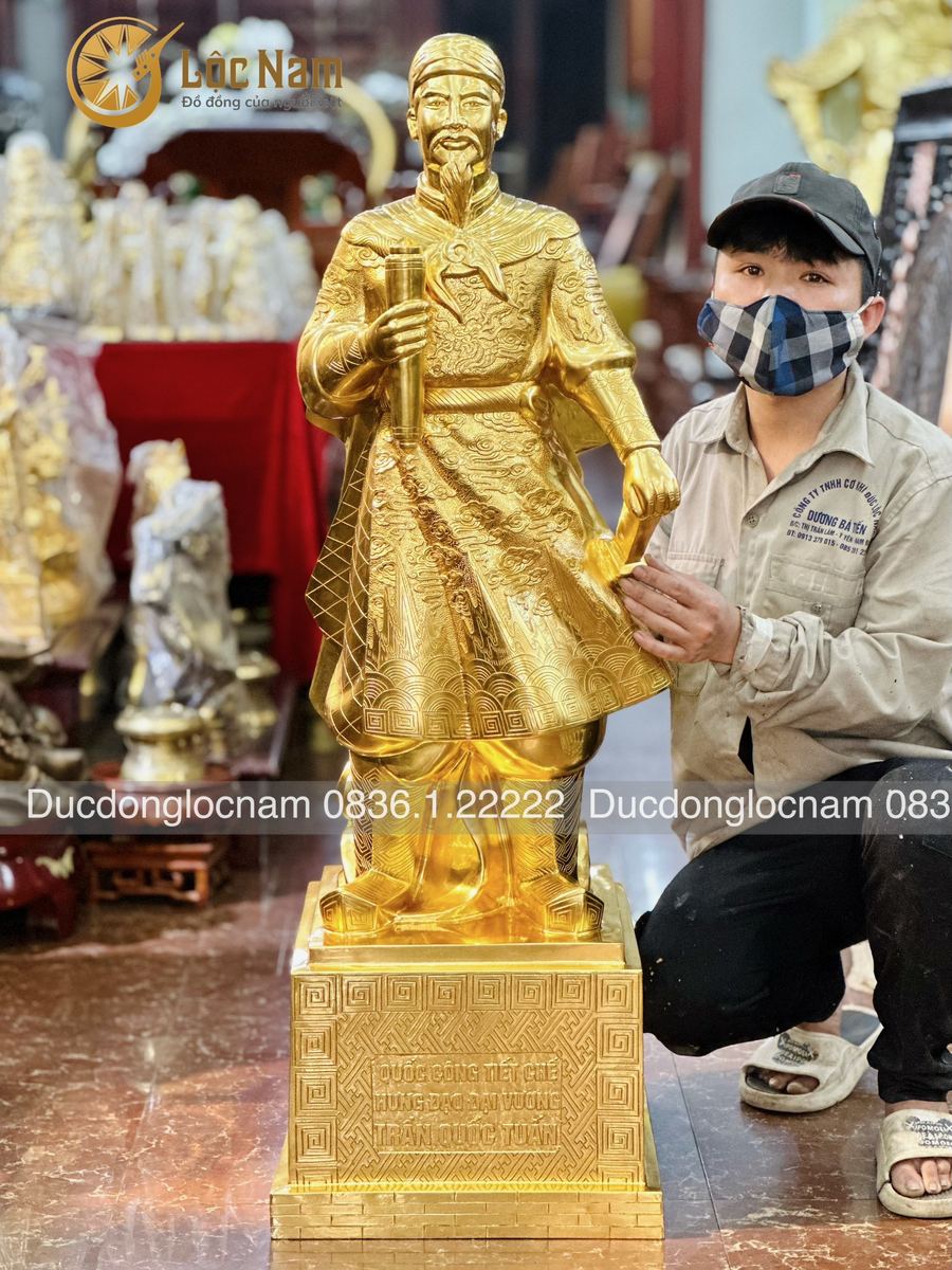 Tượng trần hưng đạo bằng đồng cao 1m2 dát vàng 9999