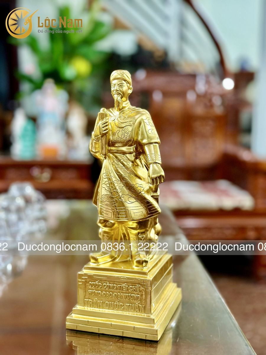 Tượng trần quốc tuấn bằng đồng dát vàng cao 38cm