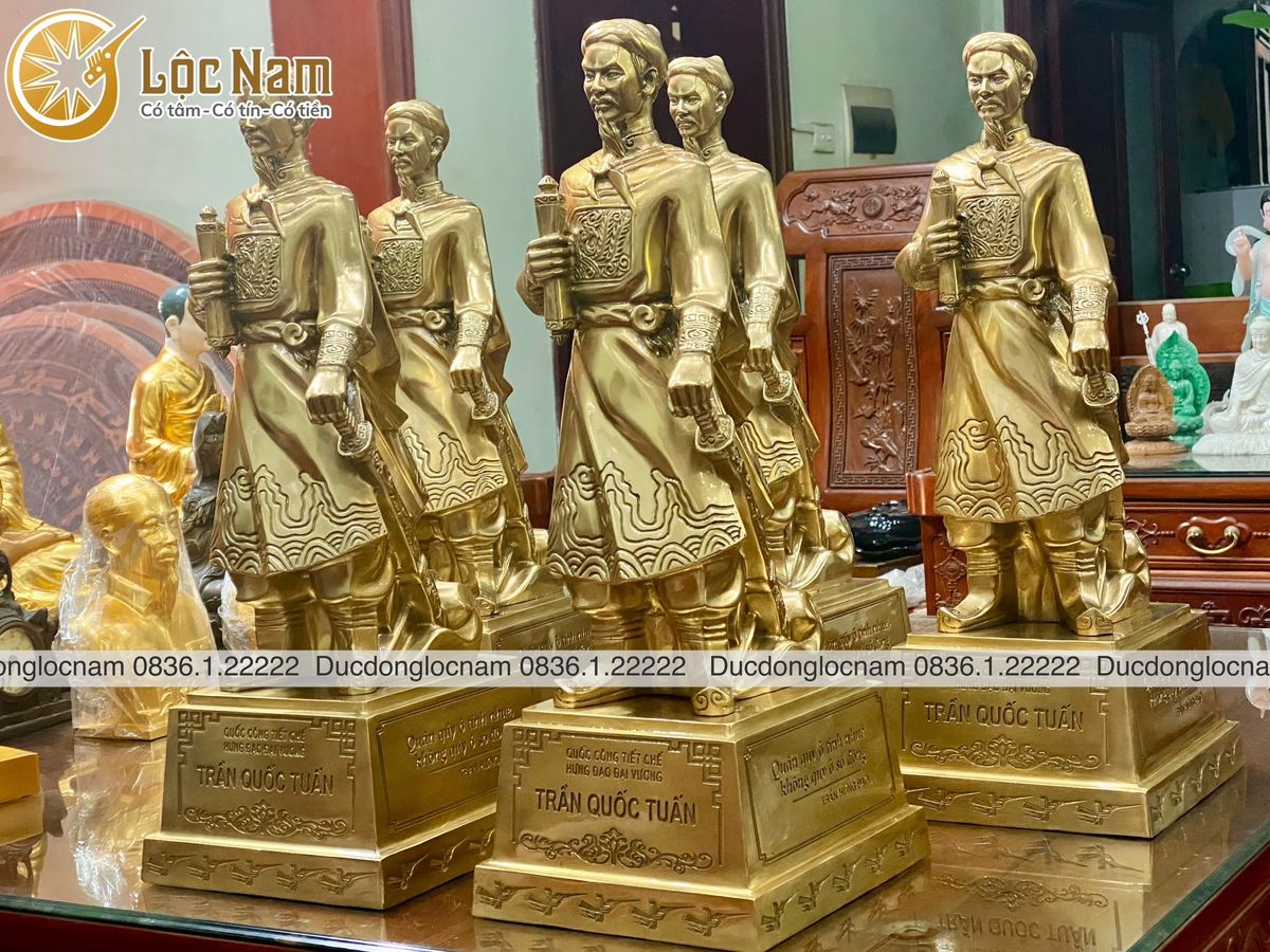 Tượng trần quốc tuấn bằng đồng làm màu cao 50cm